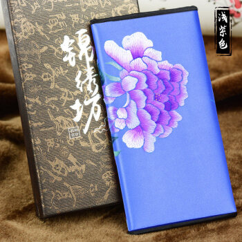 纯粋な手工芸品の刺繡金布は外国风の特色のある中国风の祝日プロに海外への赠り物です。女性は薄い紫を包んでいます。